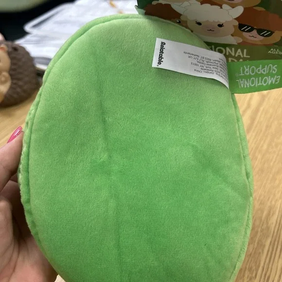 Emotional Support Highland Cows Plush Set with Basket - Perfect Gift for All Age - Picture 6 of 7